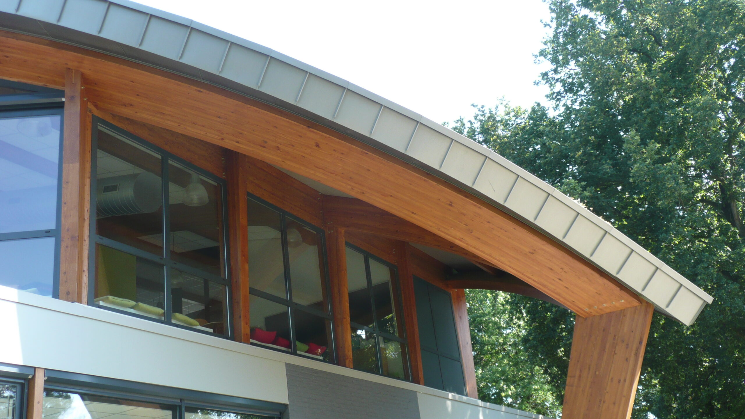 Vernieuwd schoolgebouw van basisschool ’t Mozaïek in Vaassen.