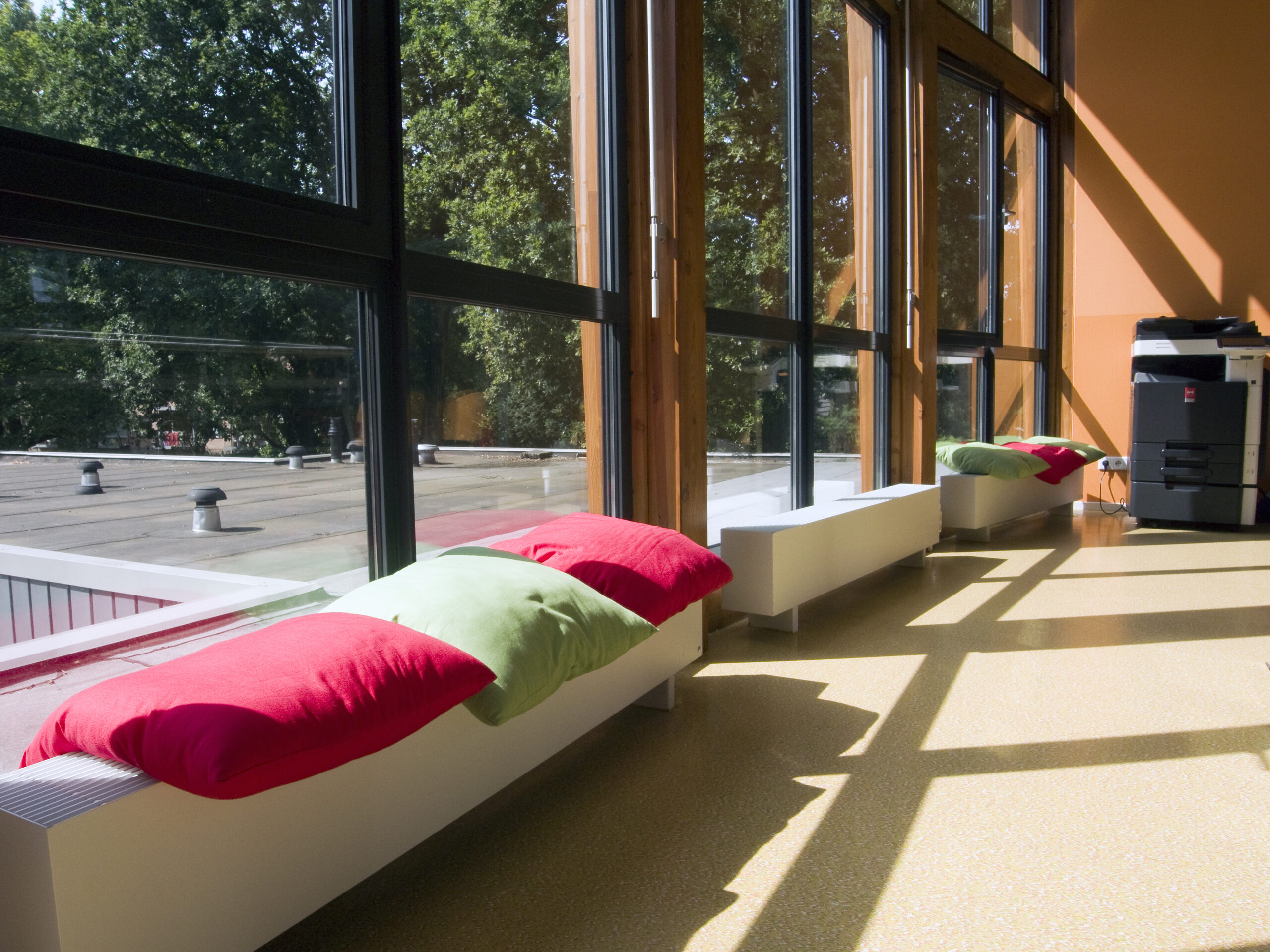 Moderne leeromgeving gerealiseerd na schoolverbouwing.