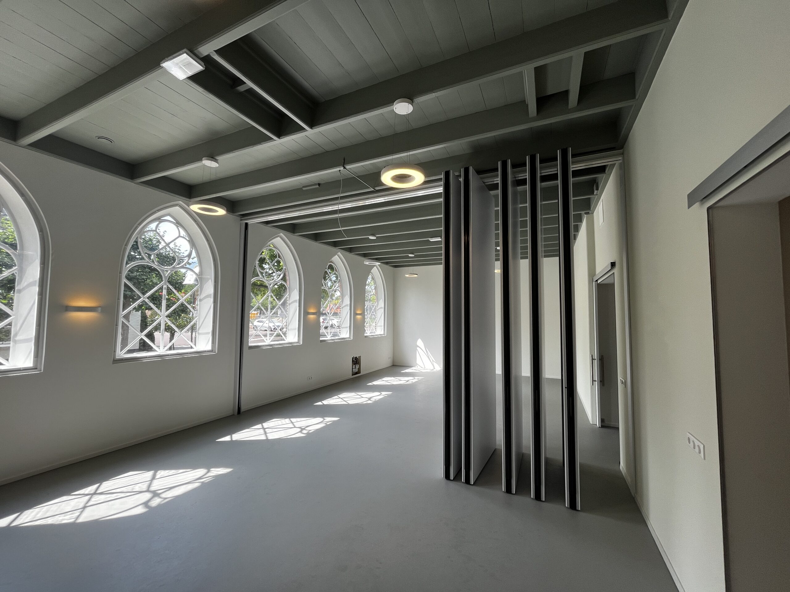 Kerkelijk centrum Het Anker in Vaassen met gerestaureerd Snuffelhuis en nieuwbouw.