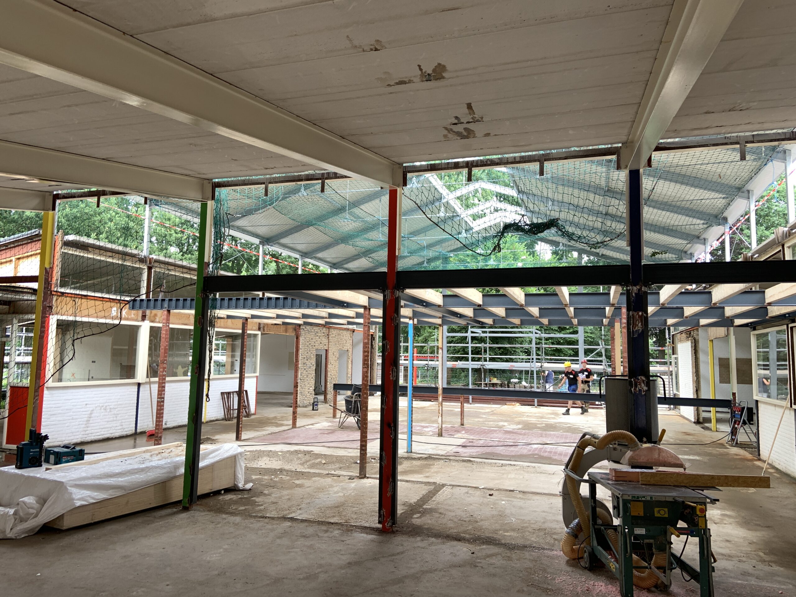 Bouwbedrijf Van Laar realiseert vernieuwbouw van schoolgebouw.