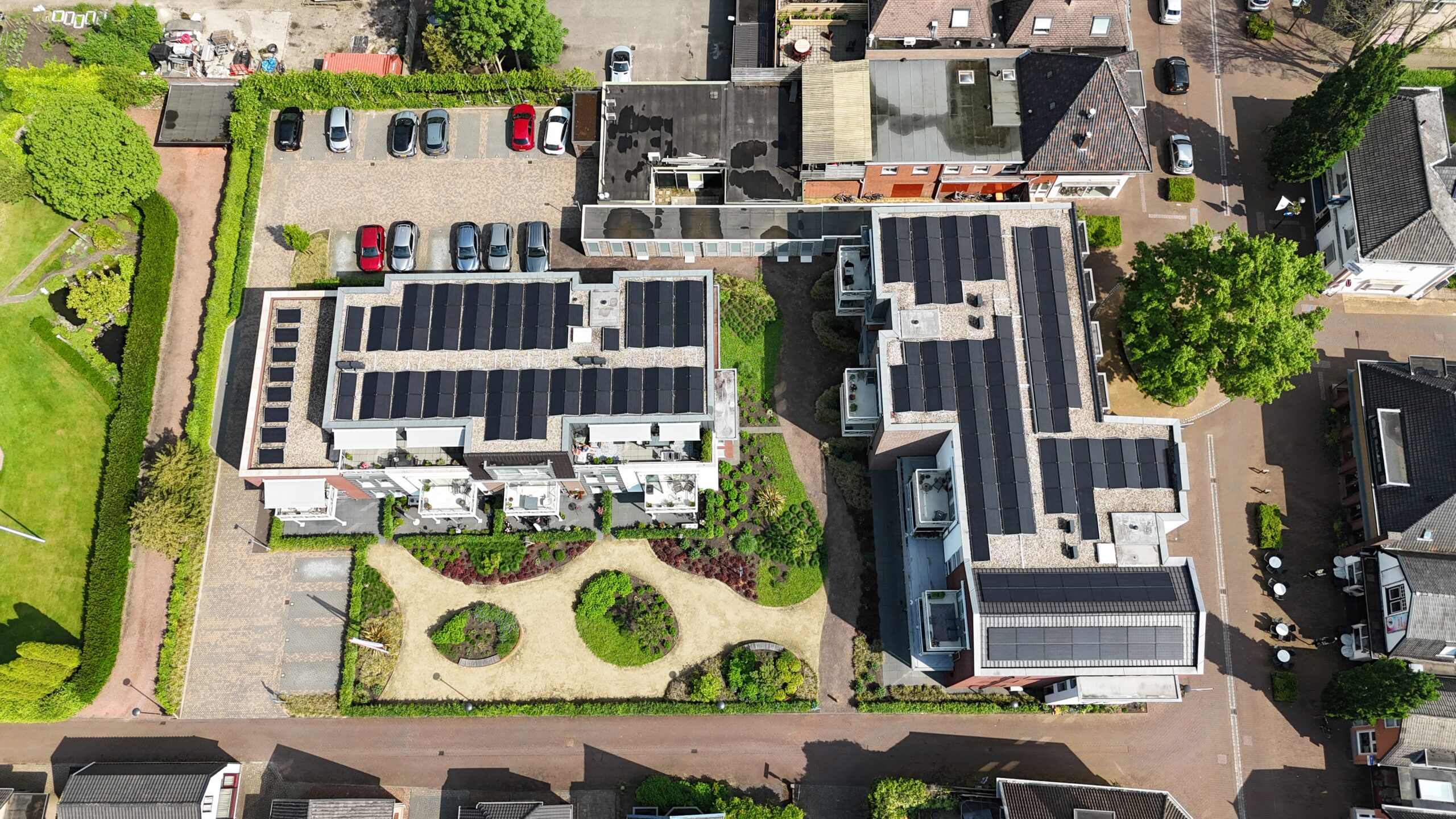 Appartementencomplex met hoogwaardige gevels en moderne uitstraling.
