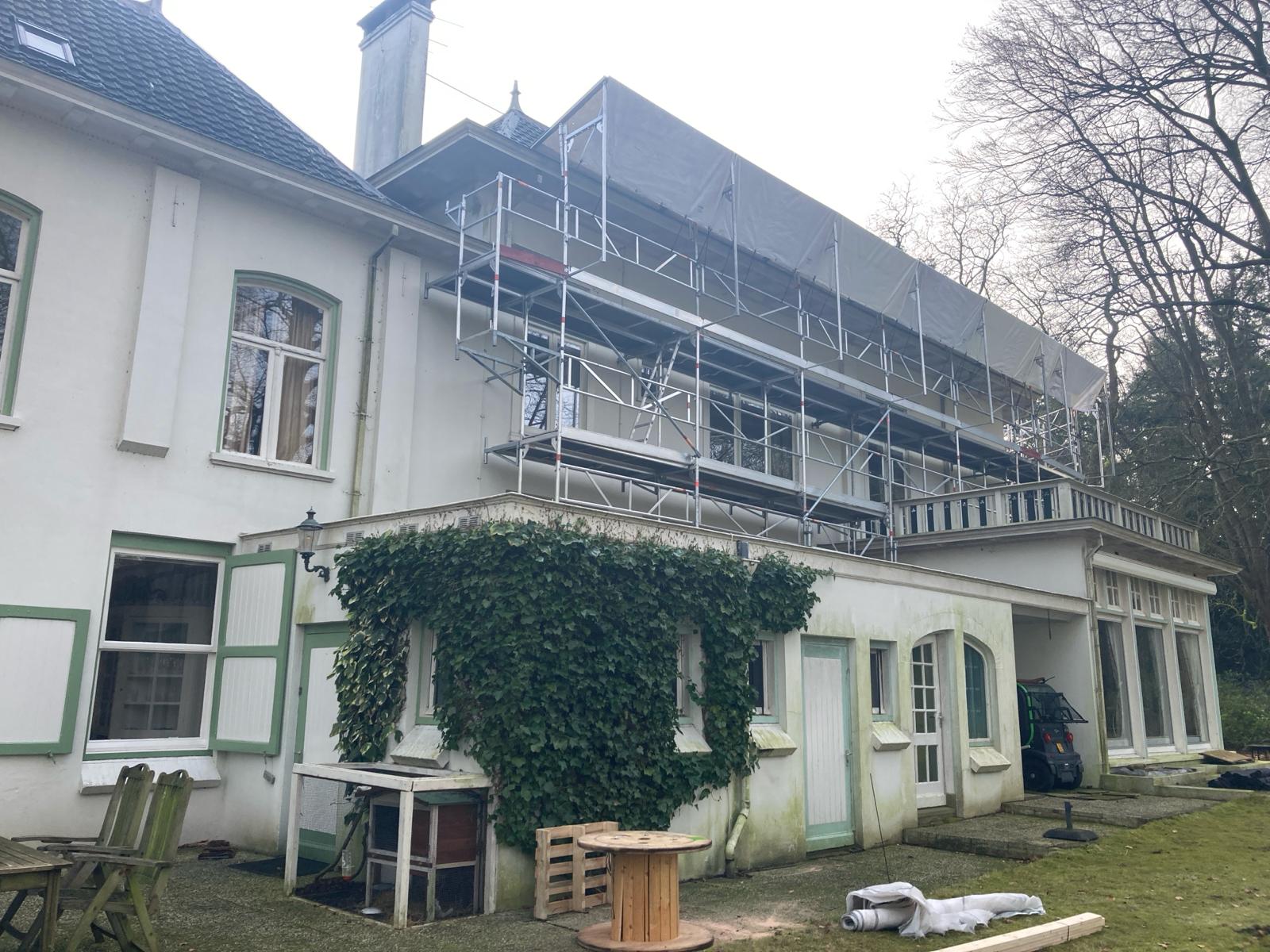 Restauratie van een landgoed met behoud van historische details.