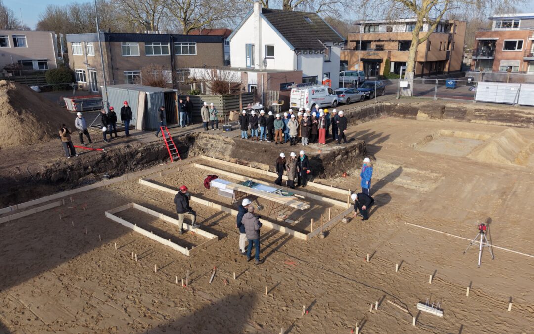 Start nieuwbouw Medisch Centrum De Valk in Vaassen