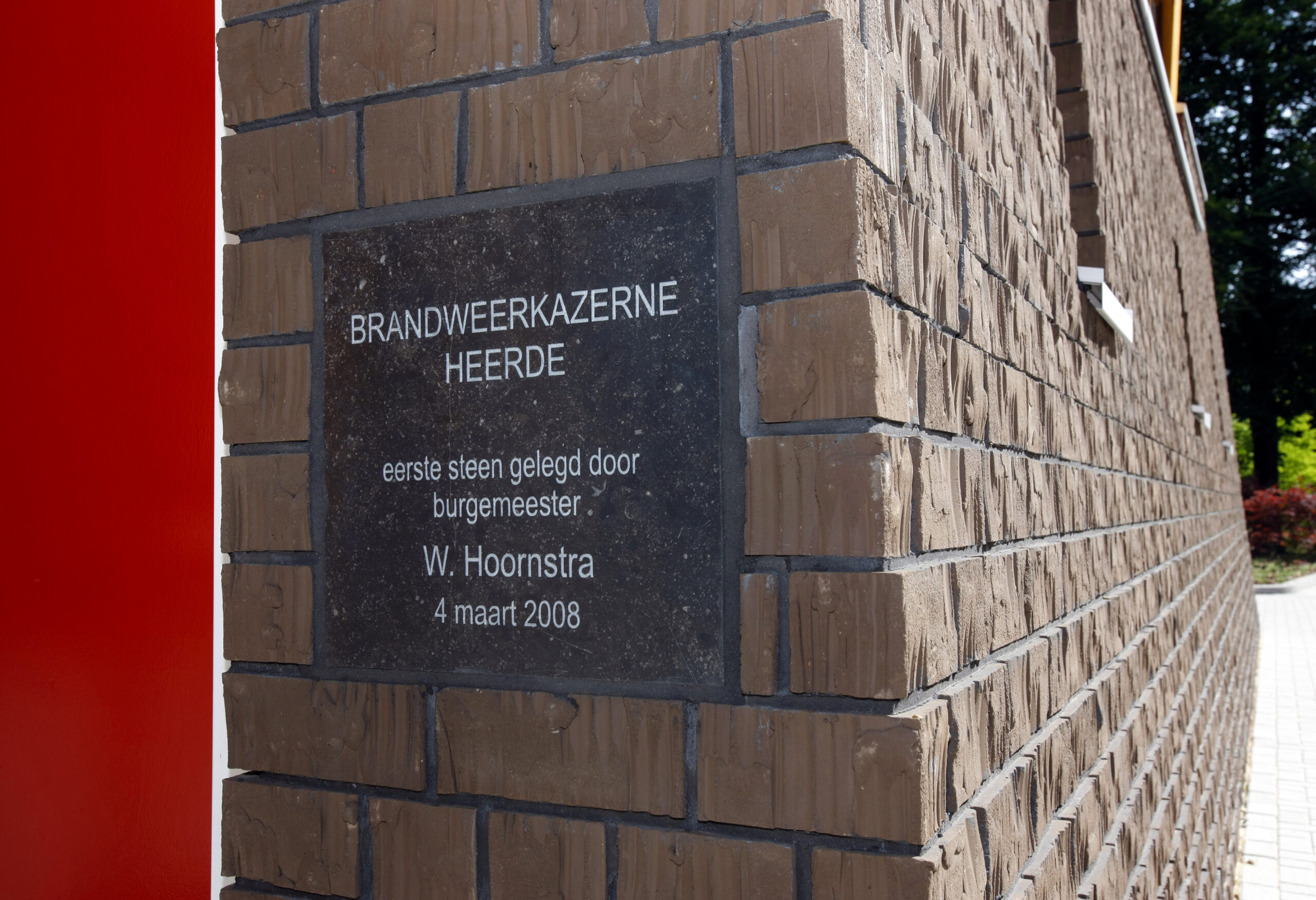 Moderne brandweerkazerne in Heerde met opvallende architectuur