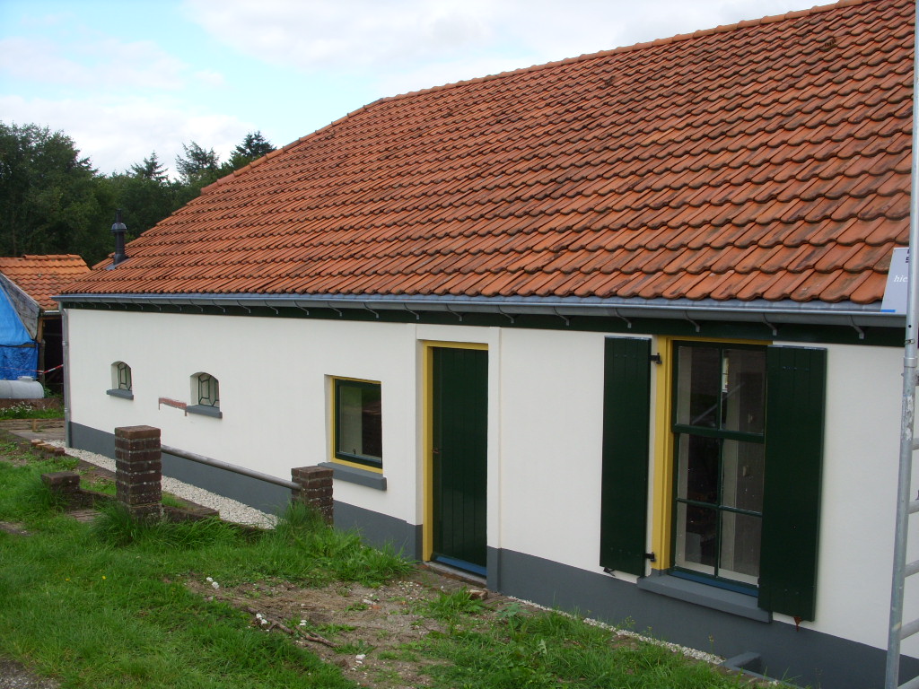 Volledig gerestaureerde monumentale molenaarwoning met historische uitstraling.