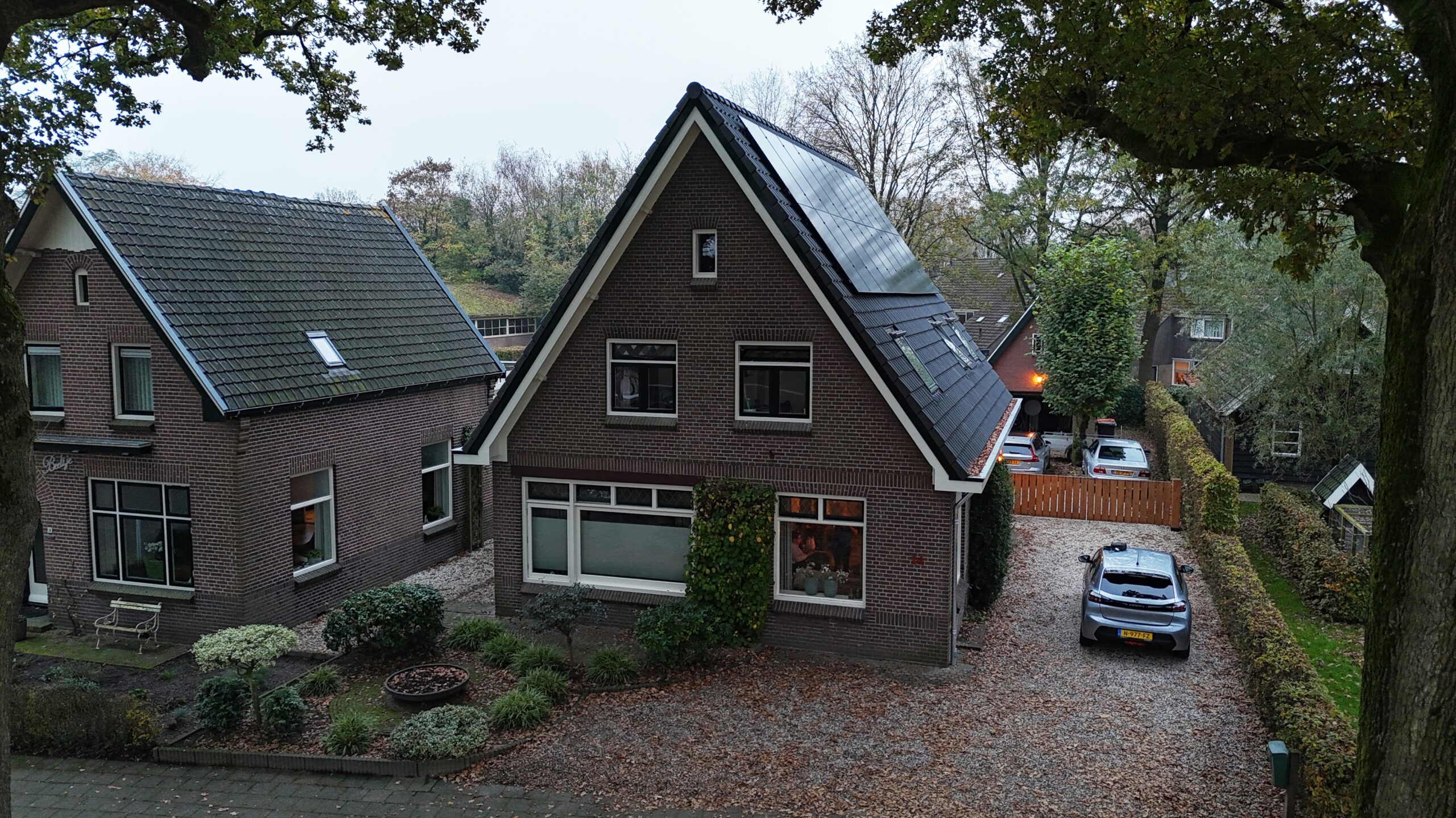 Complete dakrenovatie van een vrijstaande woning in Vaassen.