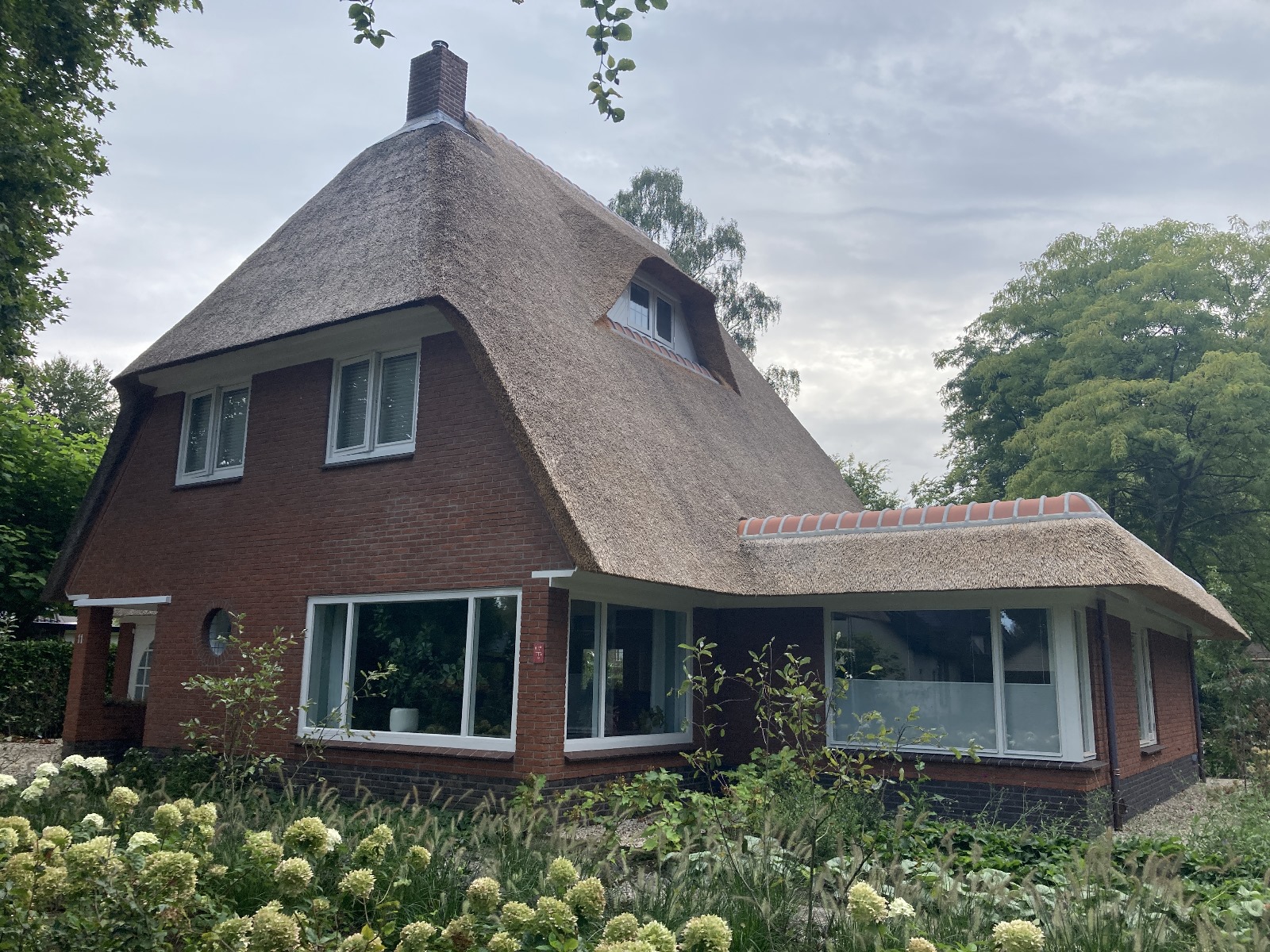 Uitbreiding en renovatie van een vrijstaande woning in Epe