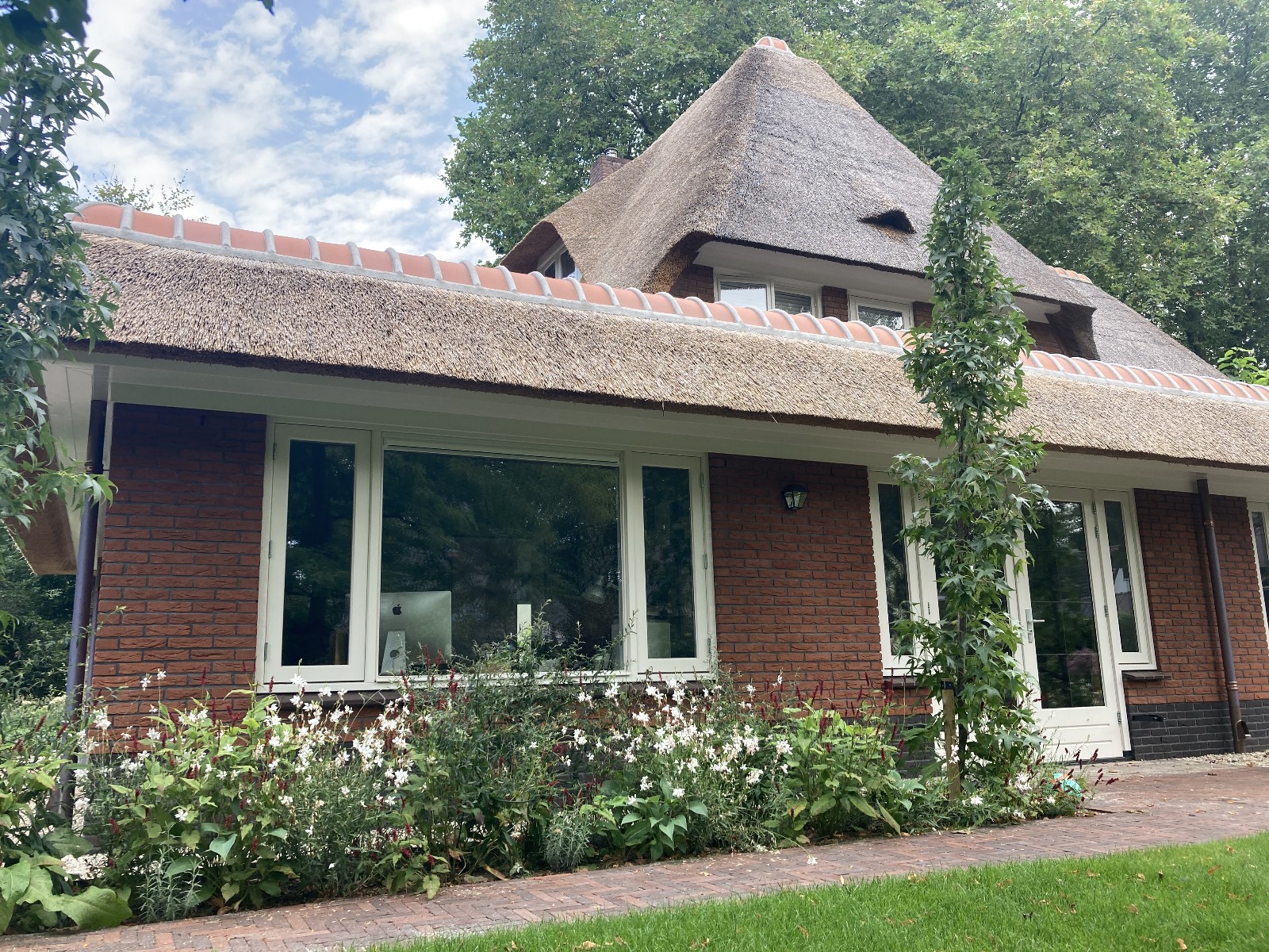 Uitbreiding en renovatie van een vrijstaande woning in Epe