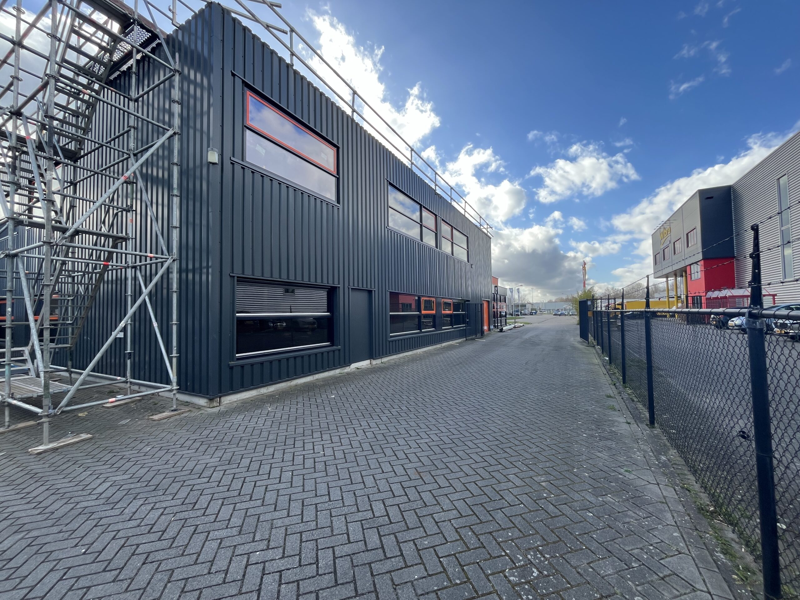 Verbouwing van het kantoorpand van GMM Luchttechniek in Vaassen