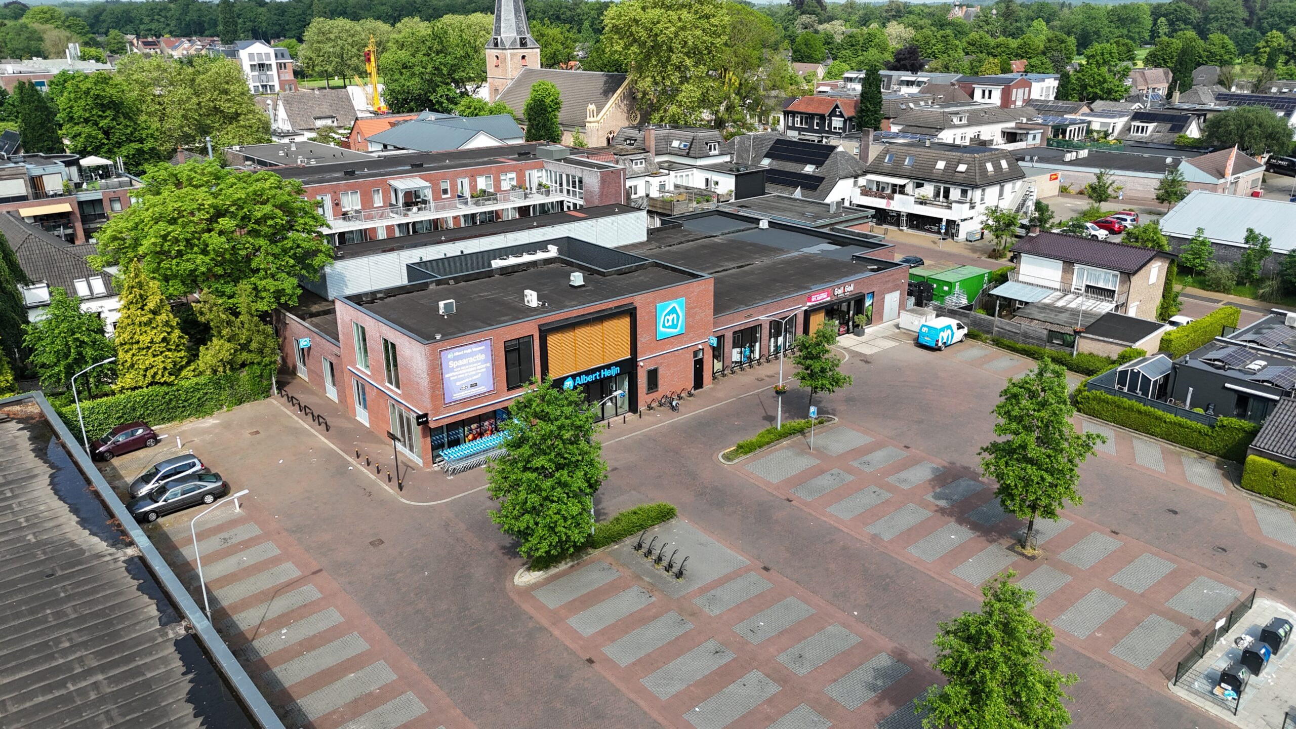 Vernieuwde entree van Albert Heijn in Vaassen na de verbouwing