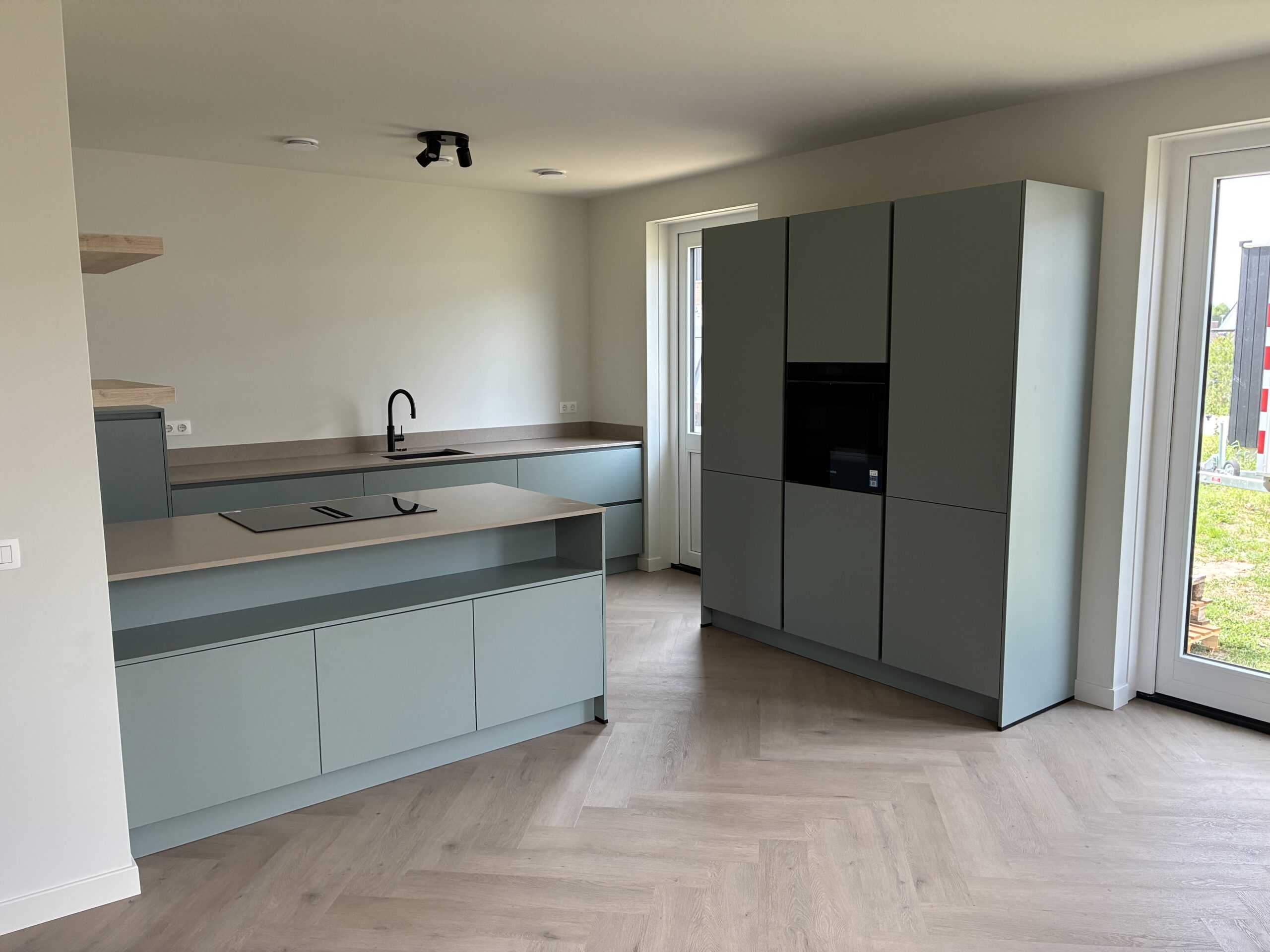 Afbouw van een vrijstaande woning in Wijthmen