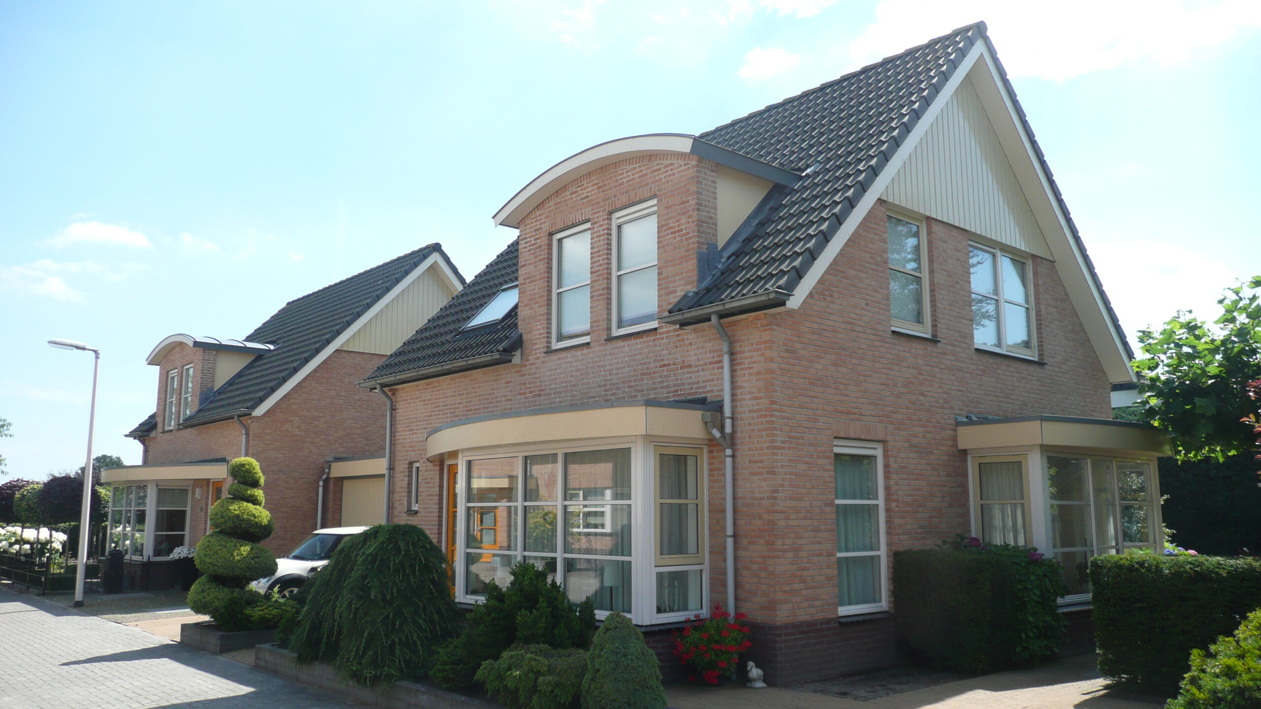 Nieuwe woonwijk met groene en kindvriendelijke inrichting.