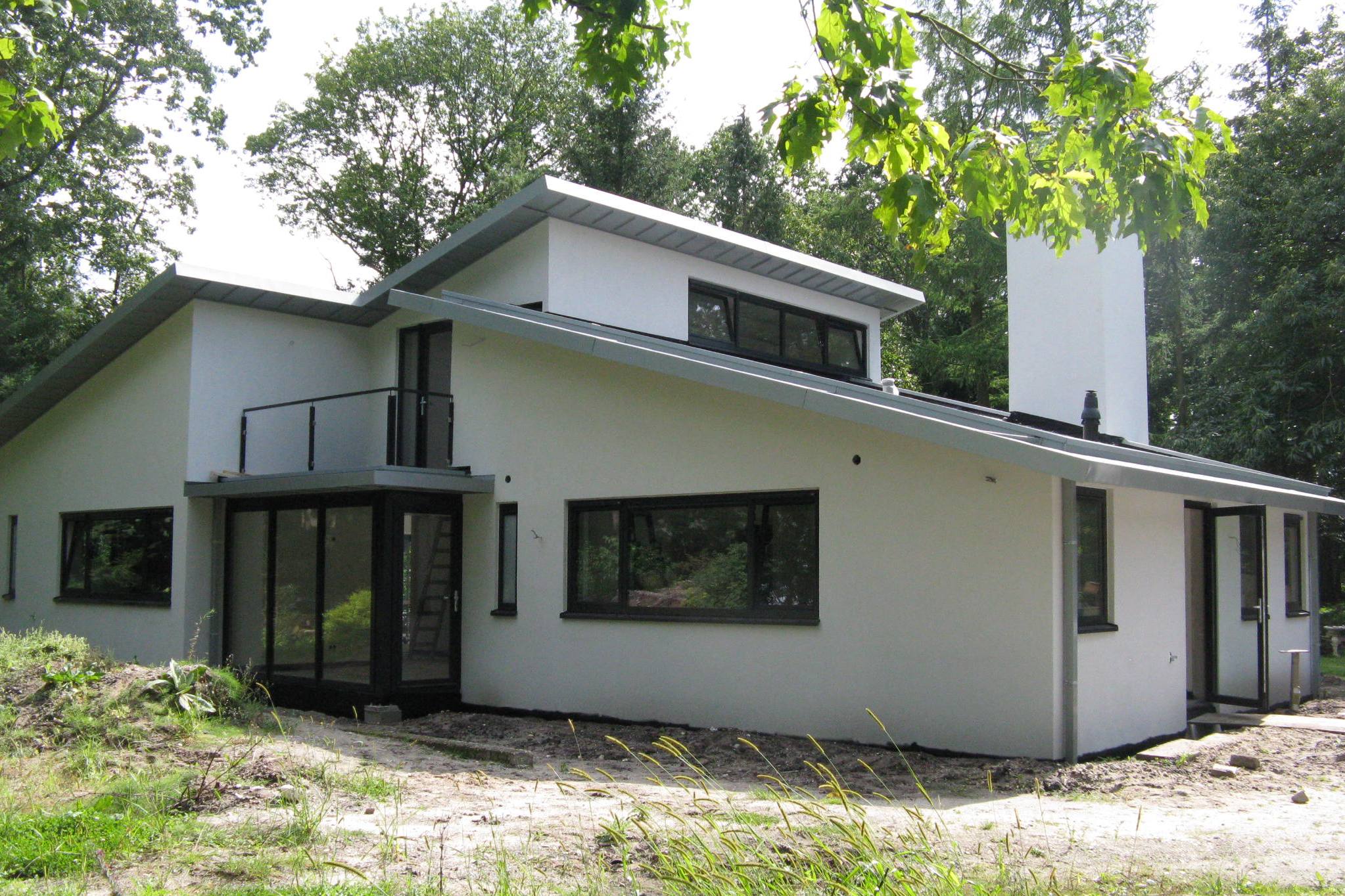 Volledig getransformeerde villa met duurzame installaties en comfort.